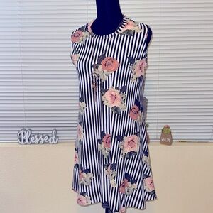 J for justify size, large juniors, black and white striped with pink flowers NWT